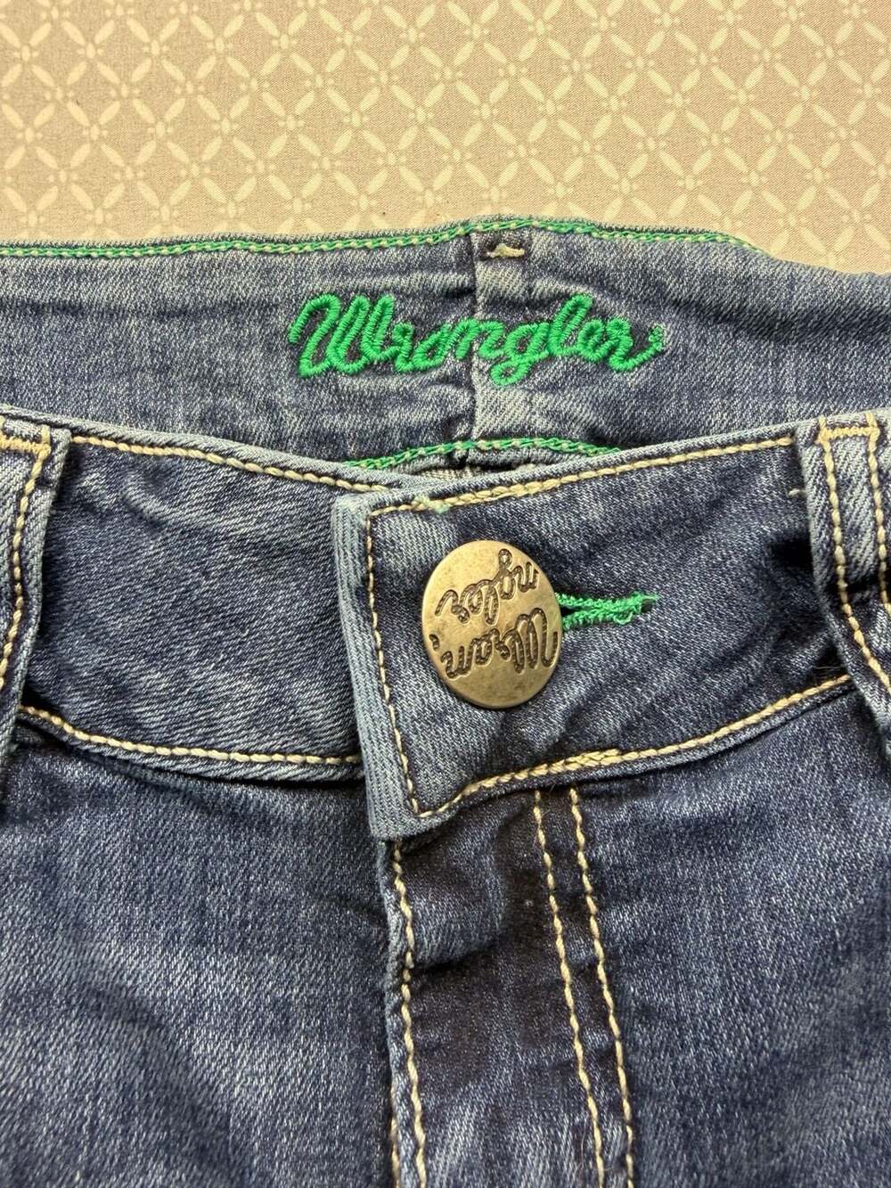 Wrangler Premium Patch Mid Rise Bootcut Jeans - Picture 5 of 12